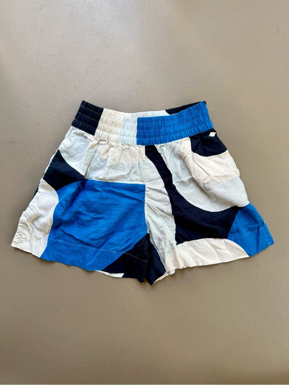 CALIA by Carrie Underwood Blue, Navy & White High-Waist Abstract Print Shorts